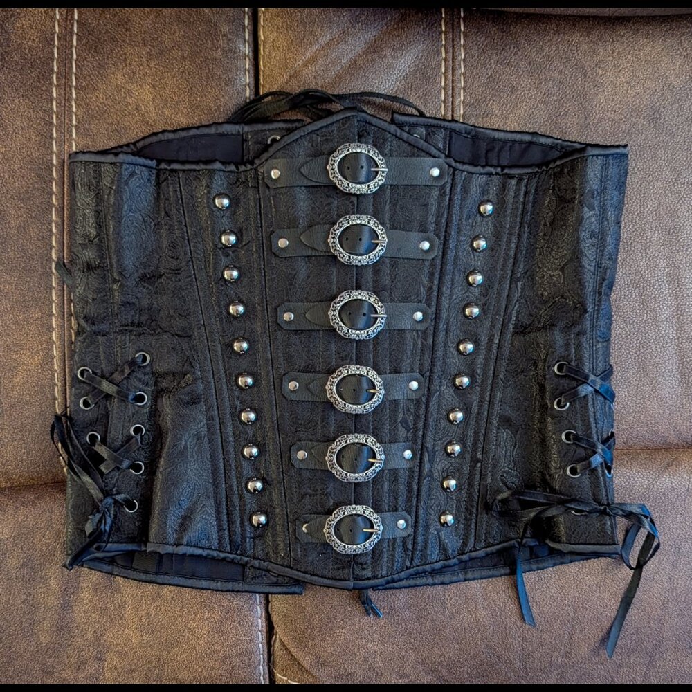 Neo PIRATE Black Brocade Studded Underbust Corset Size 32 Inch -BRAND NEW - LARP